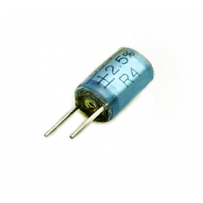 0.027UF 63V RADIAL PETIT
